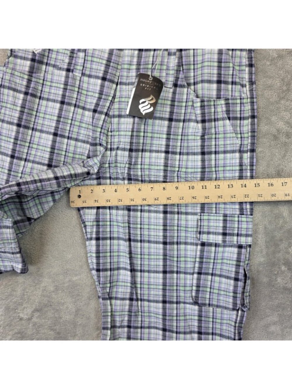 Rocawear Cargo Shorts Mens 36 Blue Plaid Cotton Original Fit 15 Inseam Hip Hop - Picture 12 of 13